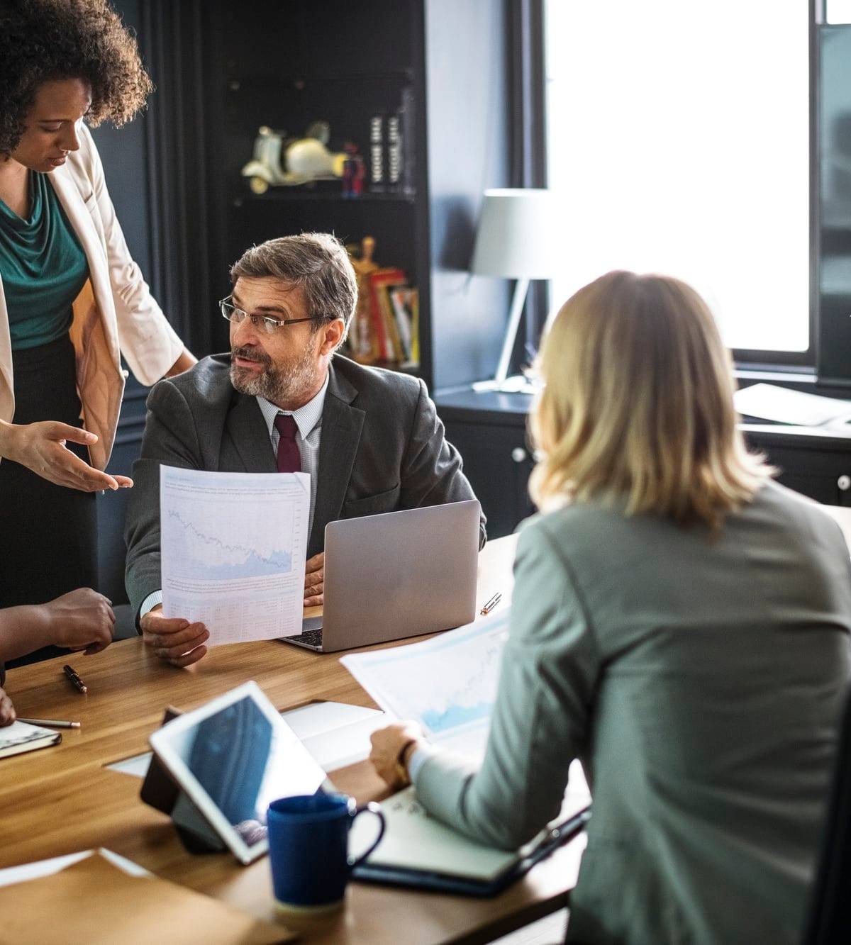 L'impact de la motion de censure sur les entreprises et leurs collaborateurs